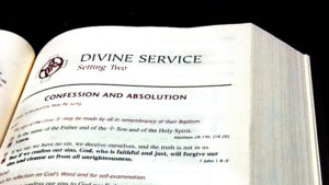 divine service lutheran service book immanuel lutheran church joplin missouri worship service what to expect traditional liturgy hymns family friendly law gospel preaching
